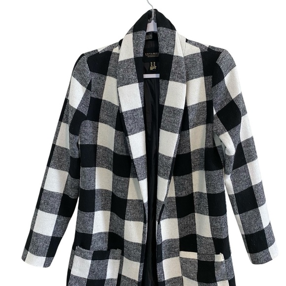 Revamped - Black/White Buffalo Plaid Long Coat - XS - Picture 3 of 11